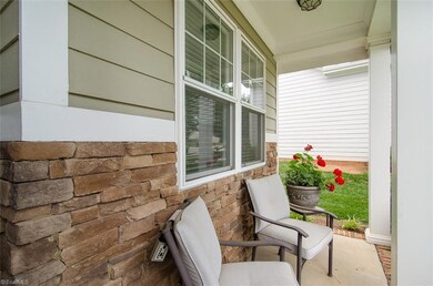 4505 Treebark Ln, High Point, NC 27265 - photo 2
