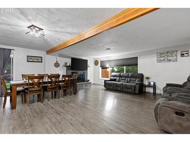 Living Room/Dining Room