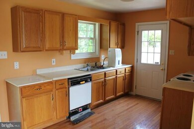 8837 Willowdale Rd, Greencastle, PA 17225 - photo 2