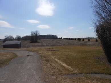 2976 E Shawnee Rd, Berrien Springs, MI 49103 - photo 3