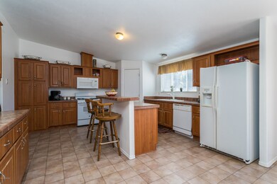 005_Kitchen