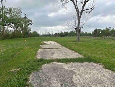 4904 Shrimpers Row, Houma, LA 70363 - photo 3