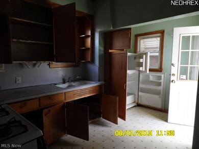 2311 11th St SW, Canton, OH 44706 - photo 4