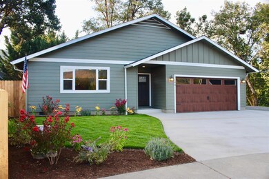 104 Vista Cir, Rogue River, OR 97537 - photo 2