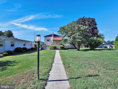 2312 High St, Reading, PA 19605 - photo 3