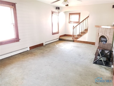 2547 Gracewood Rd, Toledo, OH 43613 - photo 2