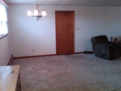 115 Lakeview Ln, Mitchell, SD 57301 - photo 7