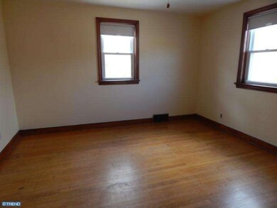 1342 Manatawny Dr, Pottstown, PA 19464 - photo 7