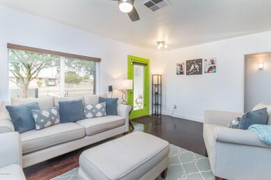 2) LIVING ROOM