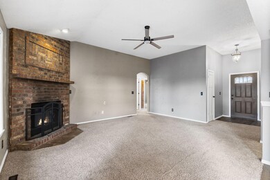 206 Pinehill Ct, Nixa, MO 65714 - photo 6