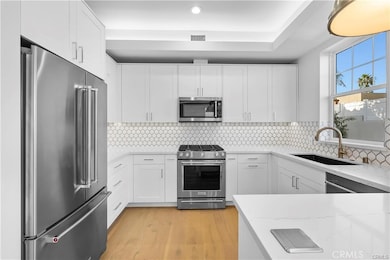 2317 Vanderbilt Ln unit C, Redondo Beach, CA 90278 - photo 3