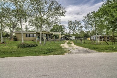 18330 Elton Rd, Alvin, TX 77511 - photo 2