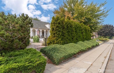 106 N Franklin Ave, Wenatchee, WA 98801 - photo 2