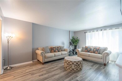 426 N Fenwick St, Allentown, PA 18109 - photo 2