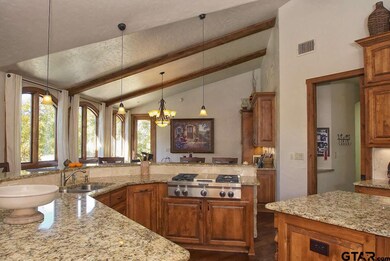 1940 1940 Stonegate Cir, Tyler, TX 75703 - photo 5