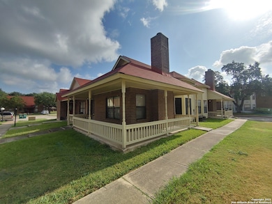 6331 Cambridge Dr unit 4, San Antonio, TX 78218 - photo 2