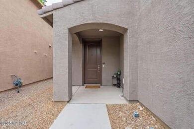 11267 S Weismann Dr, Santa Rita Foothills, AZ 85641 - photo 4