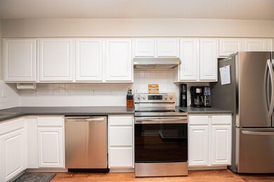 610 Chadwood Dr_007