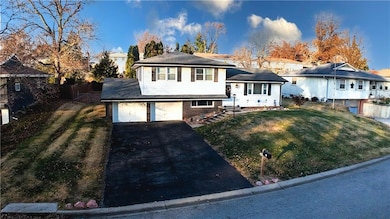 11 S Carriage Dr, Saint Joseph, MO 64506 - photo 3