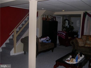 100 Cheshire Ct unit 200, Sinking Spring, PA 19608 - photo 3