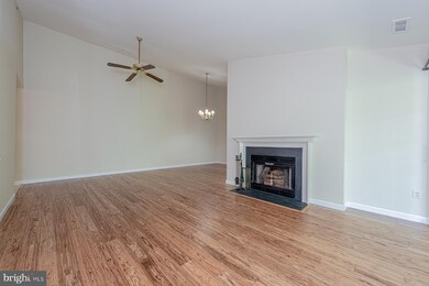 8 Rainflower Path unit 302, Sparks Glencoe, MD 21152 - photo 7