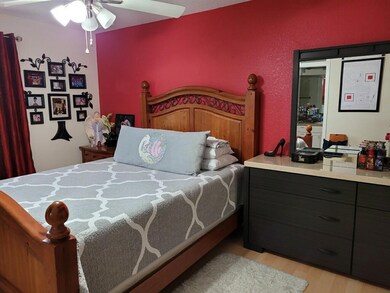 12391 NE 48th Loop, Oxford, FL 34484 - photo 5