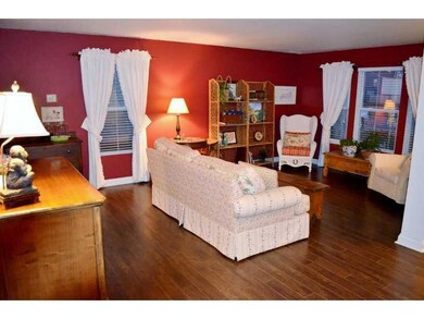 9554 W Quarter Moon Dr, Pendleton, IN 46064 - photo 4