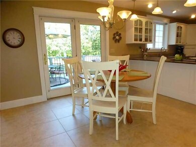 Other. Breakfast Nook