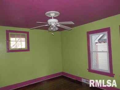 920 22nd St, Rock Island, IL 61201 - photo 2
