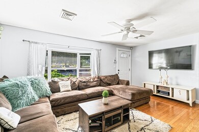 49 Roslyn Rd, Brockton, MA 02302 - photo 2