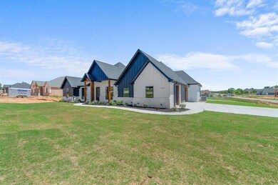 1175 Horizon Trace Dr, Boyd, TX 76023 - photo 2