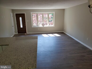 29019 Autumnwood Dr, Mechanicsville, MD 20659 - photo 2