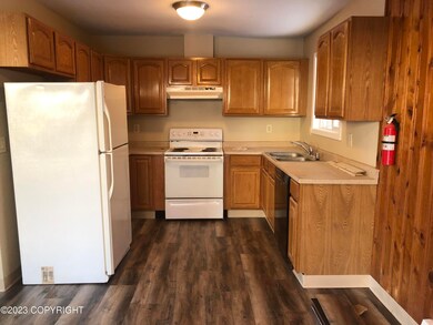 5912 Prosperity Dr, Anchorage, AK 99504 - photo 2