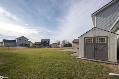 310 Oak Park Cir, Marion, IA 52302 - photo 3