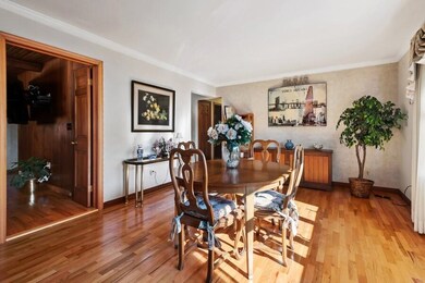 06_1414NManorDr_369_DiningArea_LowRes