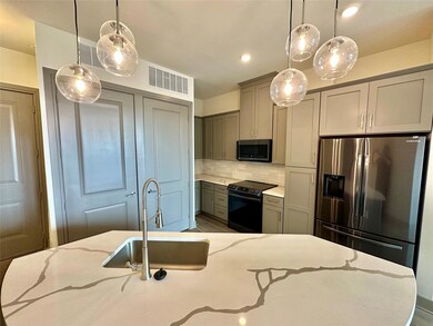 The View on Carrollton, Carrollton, TX 75007 - photo 2