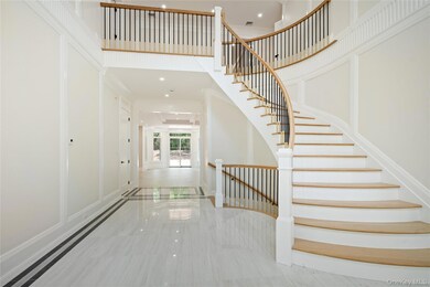 12 Quaker Ridge Dr, Glen Head, NY 11545 - photo 3