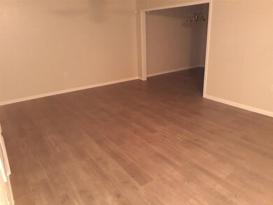 7641 Crofton St, Houston, TX 77028 - photo 5