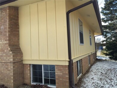 828 Bittersweet Ln, Anderson, IN 46011 - photo 2