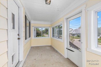 932 Arlington St NE, Grand Rapids, MI 49505 - photo 5