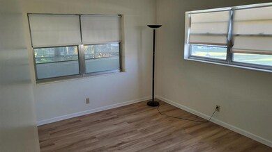 241 Sheffield J unit J, West Palm Beach, FL 33417 - photo 4