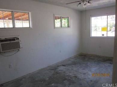 14589 Rosemary Dr, Fontana, CA 92335 - photo 6