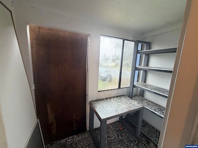 252 NW 20th St, Newport, OR 97365 - photo 7