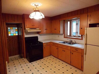 2 Charter St, Johnston, RI 02919 - photo 5