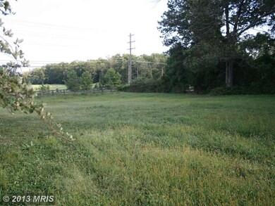 4814 Pleasant Valley Rd, Chantilly, VA 20151 - photo 5