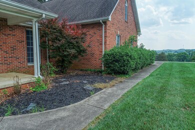 CBJ. 75 N. Berwick Ln. Chucky MLSa (5 o