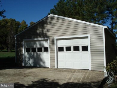 855 Kings Hwy, Colonial Beach, VA 22443 - photo 2