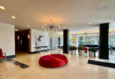 40 North on Meridian unit 3G, Indianapolis, IN 46208 - photo 3