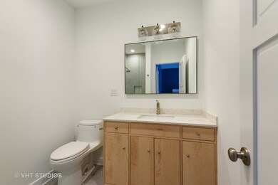 2238 W Argyle St unit 1, Chicago, IL 60625 - photo 3