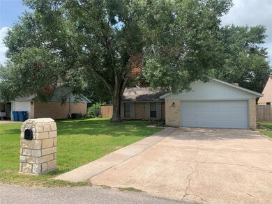 31719 Ironwood Dr, Waller, TX 77484 - photo 2